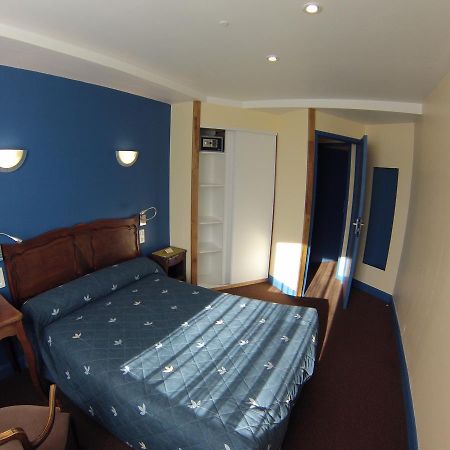 Hotel Le Levant à Besse-et-Saint-Anastaise Extérieur photo
