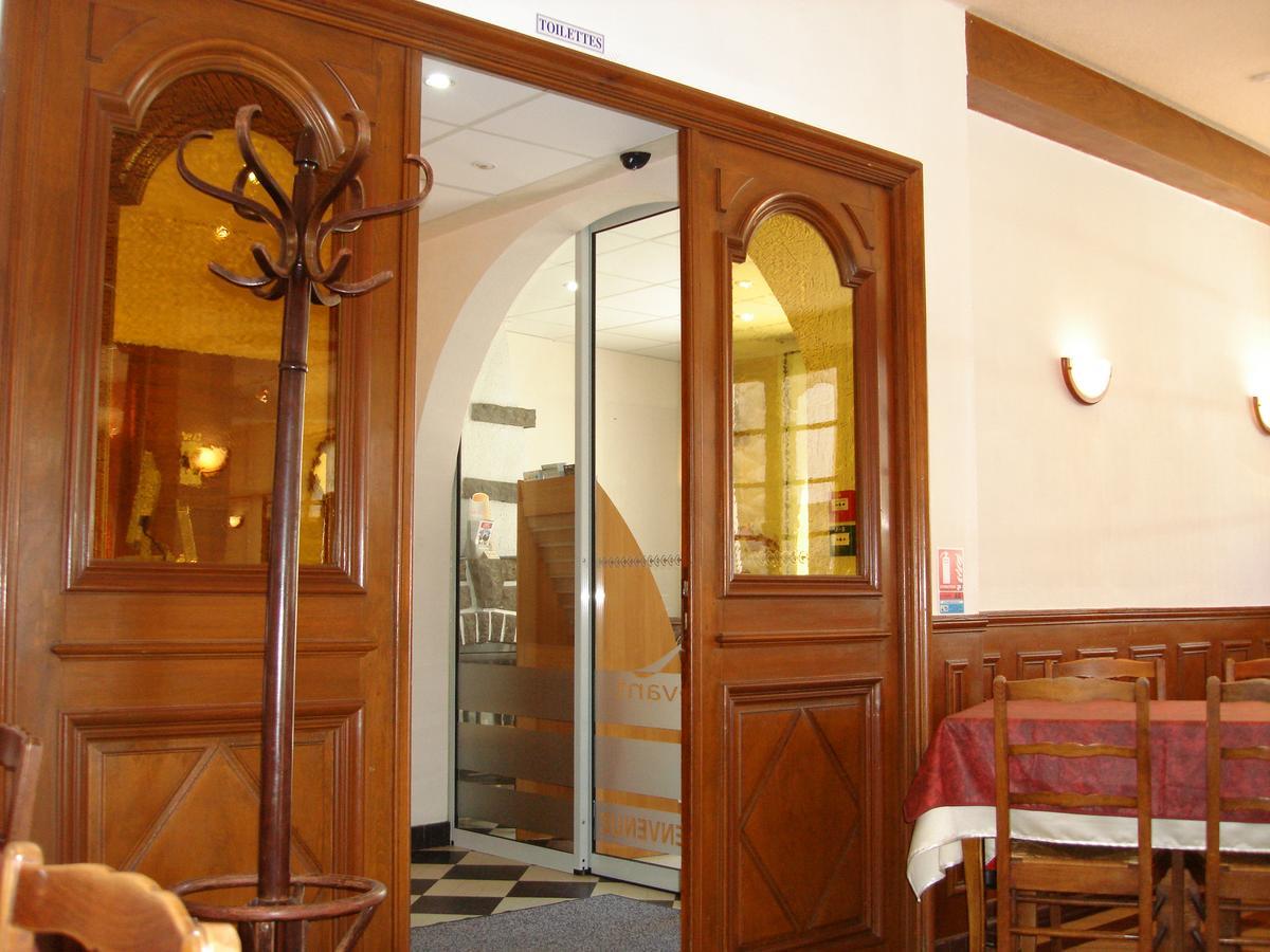 Hotel Le Levant à Besse-et-Saint-Anastaise Extérieur photo